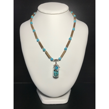 Collier Turquoise en Noisetier